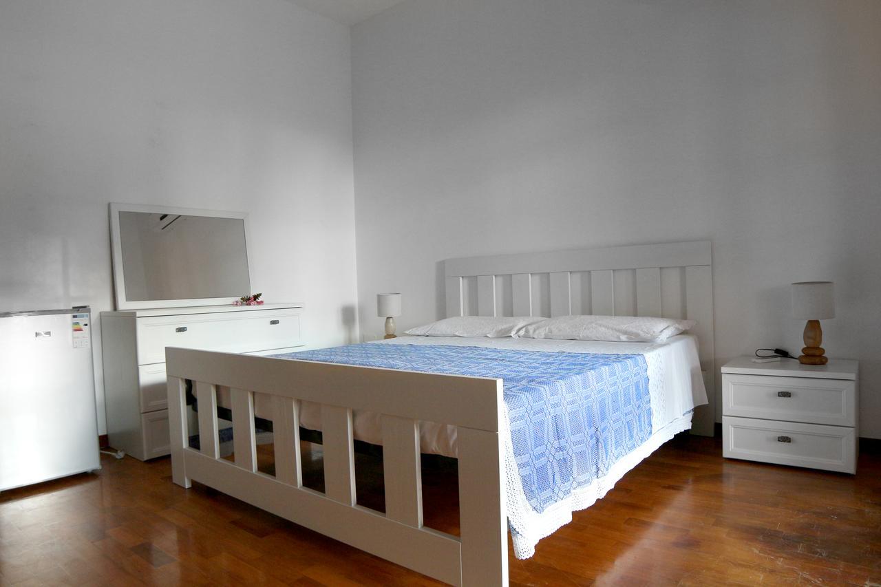 B&B Li Mari Lizzanello Exterior photo